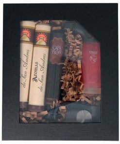 Alternative view of SET 2 AROMAS SAN ANDRÉS ROBUSTO TUBO ALUM, CAPA FLOR ROBUSTO TUBO ALUM. SOPLETE Y CORTAPUROS NEGRO